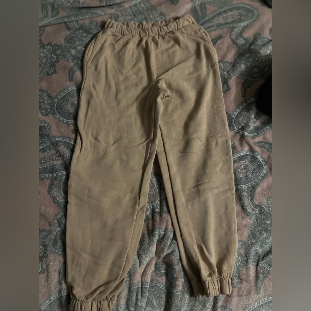 Hollister sweats